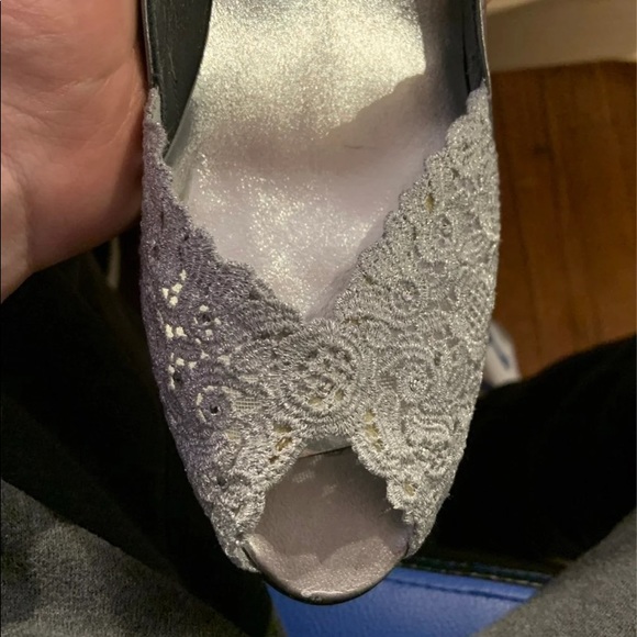 Stuart Weitzman High Heel - Picture 6 of 7